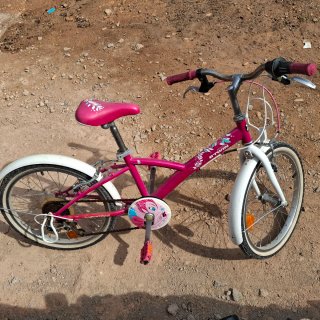 Bicicleta infantil niña rosa B'TWIN