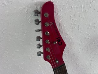 Guitarra eléctrica CMI Vintage + Amplificador Smar