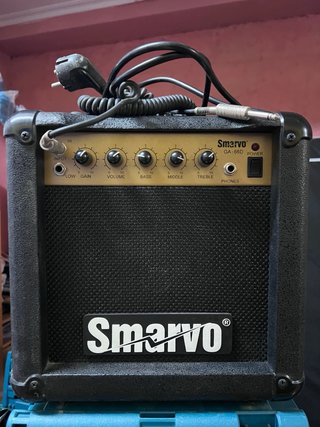 Guitarra eléctrica CMI Vintage + Amplificador Smar