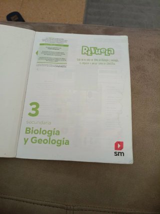 Biología y Geología. 3 Secundaria. Revuela