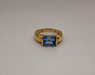 00579 ANILLO ORO CON AGUA MARINA