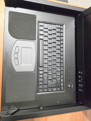 Consola KVM Rack 19 Fujitsu RC25 1U