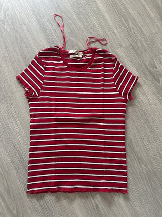 Camiseta Pull&Bear rayas rojas