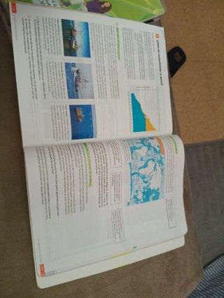 Geografía e Historia. 3 Secundaria. Revuela. Ar...