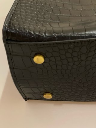 Bolso Mango efecto cocodrilo negro
