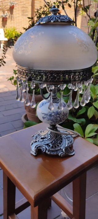 Lámpara de mesa vintage blanco y plata