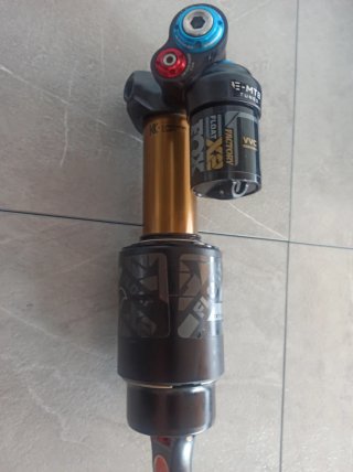 Amortiguador Fox Float X2.