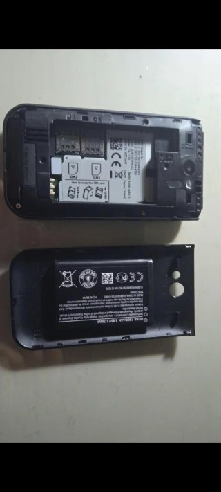 Nokia 2720 Flip 4G