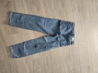 Pantalón vaquero Bershka cropped straight