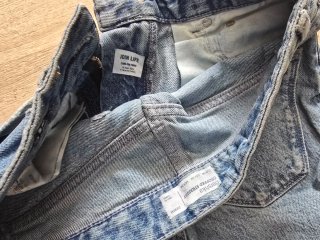 Pantalón vaquero Bershka cropped straight