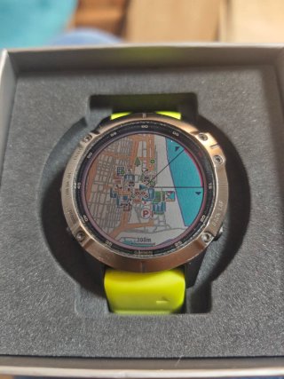 Garmin Fénix 6 Pro Solar + extras.