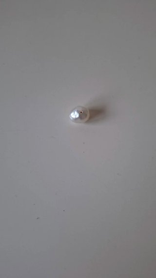 Perla cultivada natural / Perla barroca blanca