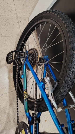 Bicicleta infantil MTB azul