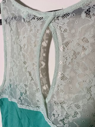 Camiseta tirantes encaje verde talla M