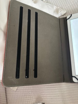 iPad Apple Blanco/Plateado con Cargador