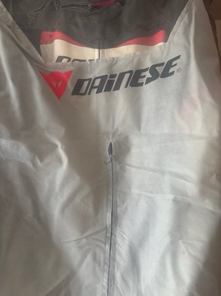Mono Dainese cuero sportbike negro rojo blanco