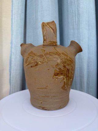 Búcaro decorativo de cerámica hecho a torno