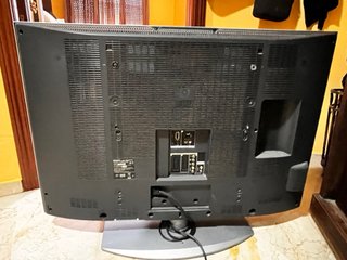 TV Sony Bravía 40 Negra y Plateada