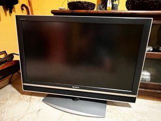 TV Sony Bravía 40 Negra y Plateada