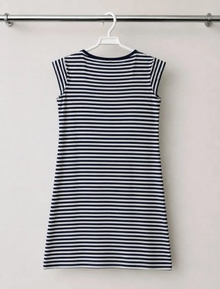 Vestido de rayas azul y blanco