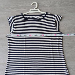 Vestido de rayas azul y blanco