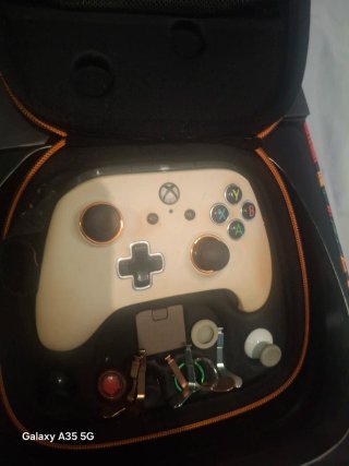 2 Mandos PowerA FUSION Pro Xbox + 2 Estuches