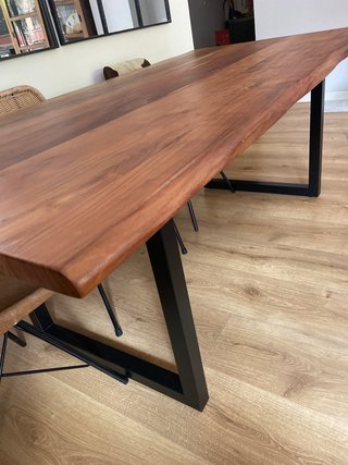 Mesa de comedor madera y metal