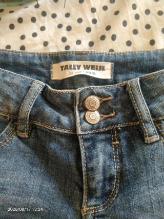 Pantalón corto Tally Weijl desgastado talla 32