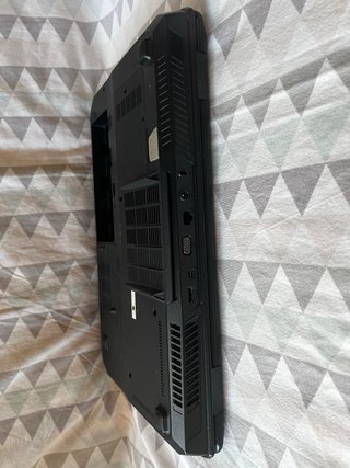 MSI GT70 2QD averiado