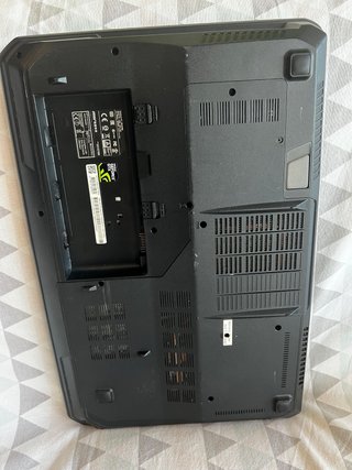 MSI GT70 2QD averiado