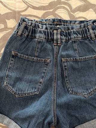 Shorts Stradivarius tiro alto