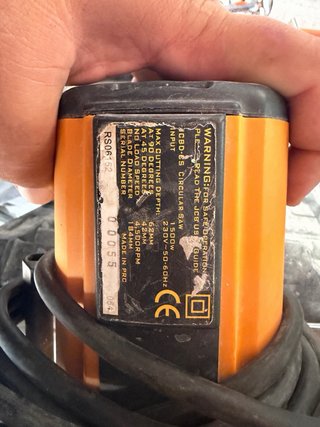 Sierra circular JCB para madera, sin disco