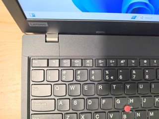 Portátil Lenovo 15.6 Intel Core i5 16GB RAM 256GB