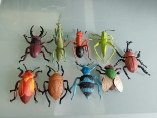 Lote de 9 figuras de insectos de plástico