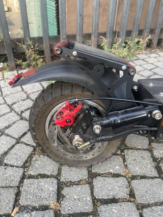 Monopattino Elettrico Lewis Pro Nero/Rosso