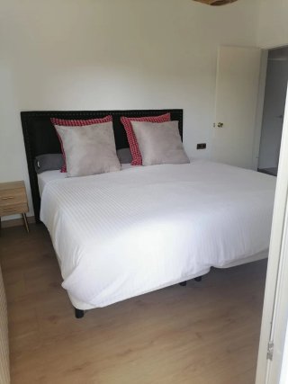 Cama 2m x 1.8m x 33 cm + base + topper