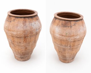 Tinaja de barro antigua