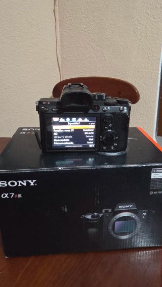 Sony Alpha a7R III