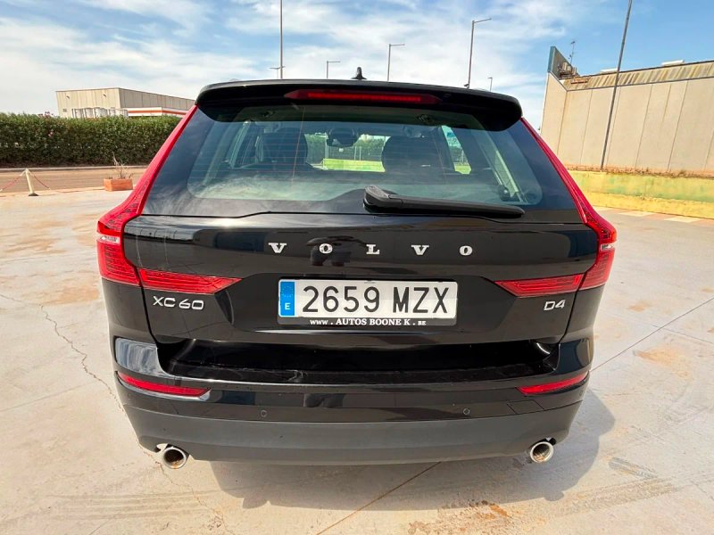 Volvo XC60 2.0 D4 Momentum AWD Aut. 2020, foto 10