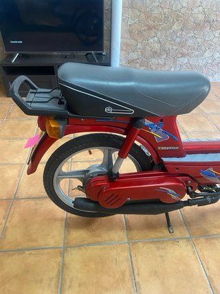 Vespino F9 Roja