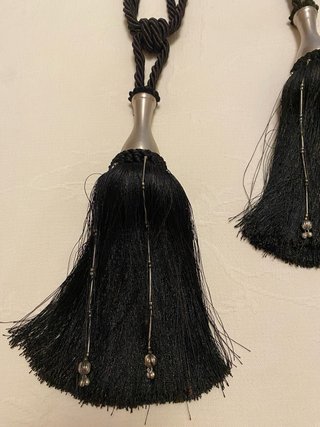 Alzapaños negros para cortinas