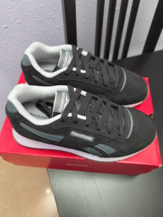 Reebok 36.5 Zapatillas Negras y Grises