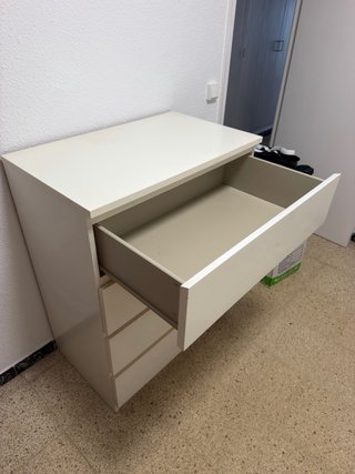 Cómoda Malm 4 cajones Ikea Blanca