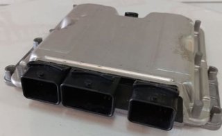 Centralita motor uce renault 55816 281011524 clio