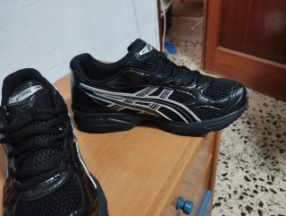 Zapatillas Asics Negras Talla 43.5