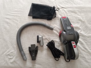 Aspirador de mano Black+Decker