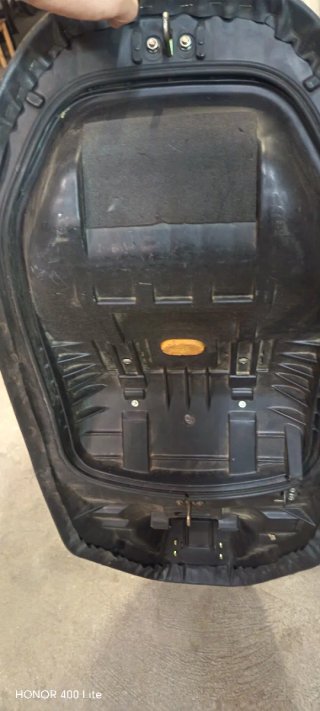 Asiento Honda Silver Wing 400