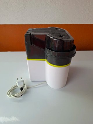 Exprimidor eléctrico