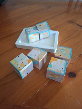 Puzzle de cubos de madera animales