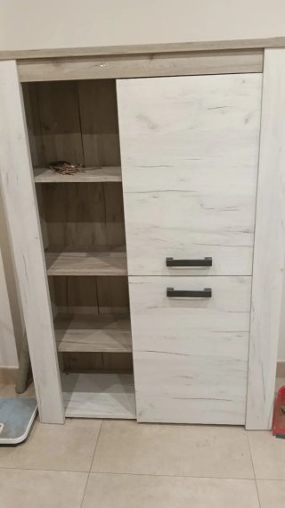 Mobili vari, divano, armadio ecc tutto 90€